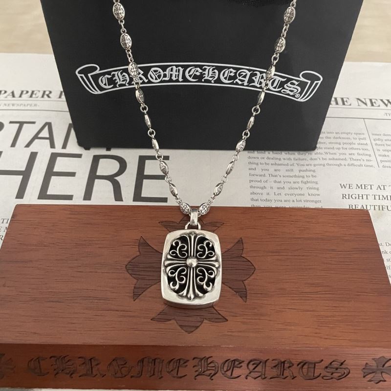 Ch**me He**ts necklaces